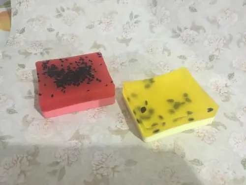 Sabonete em Barra Frutas com Sementes