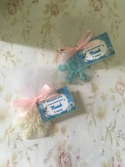 Sabonete Flocos de Neve Frozen no Tule com Tag