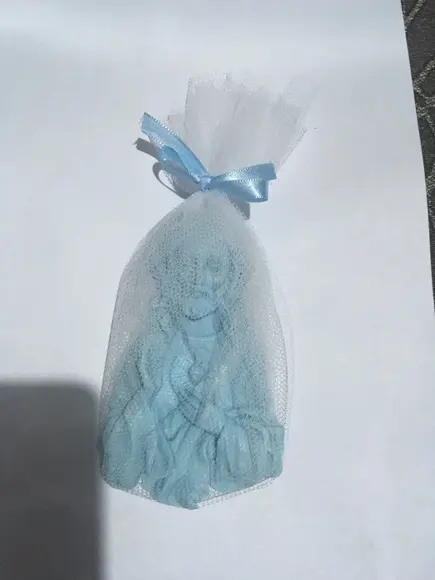Sabonete Maria ou Jesus no tule (11 cm)