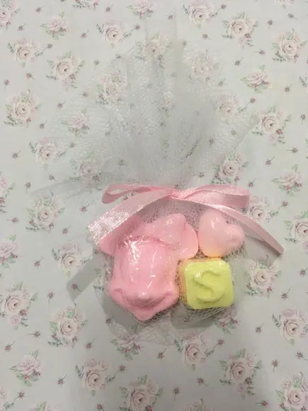 Sabonete Mickey ou Minnie, Letra e Coração no Tule