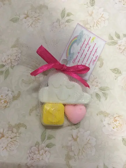 Sabonete Nuvem Letra e Coração Chuva de Amor Tule Tag /