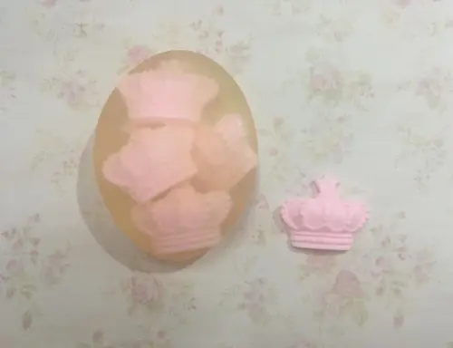 Sabonete oval Barra com corações ou coroas