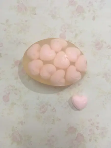 Sabonete oval Barra com corações ou coroas