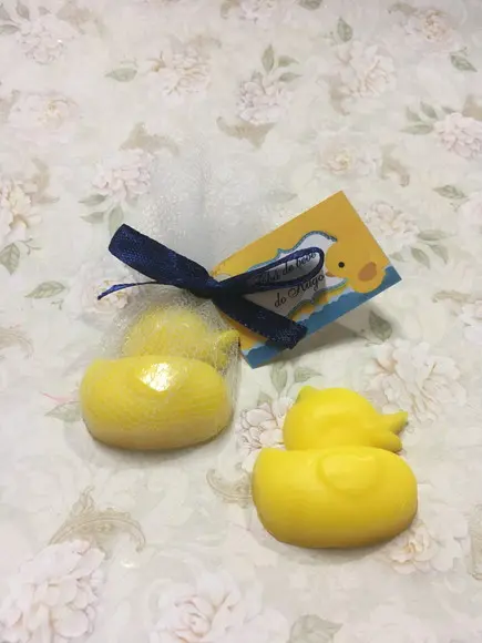 Sabonete Pato Patinho no Tule com Tag /