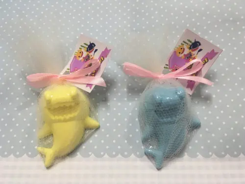 Sabonetes Baby Shark no Tule com Tag