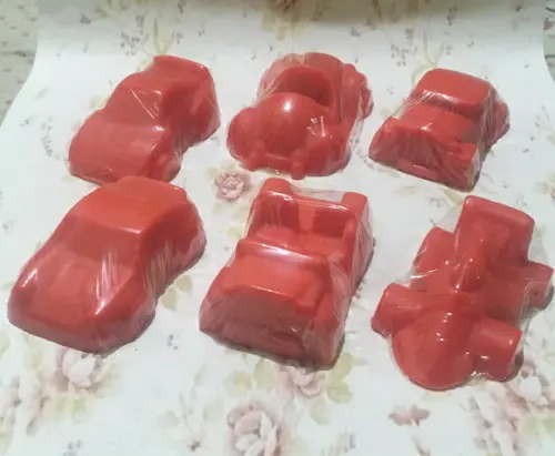 Sabonetes Carro + 2 Letras no Tule com Tag Hot Wheels