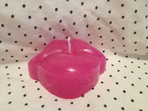 Vela Artesanal Perfumada Boca Beijo /