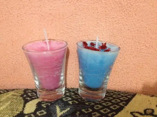 Vela Perfumada no copo de dose