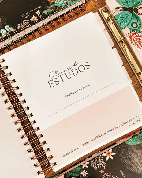 Arquivo Digital Cadernos para Estudo