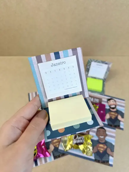 Arquivo Digital Card Post It Calendário Dia dos Pais 2025