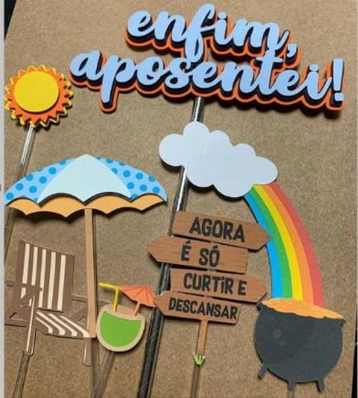 Topo de Bolo Enfim Aposentei