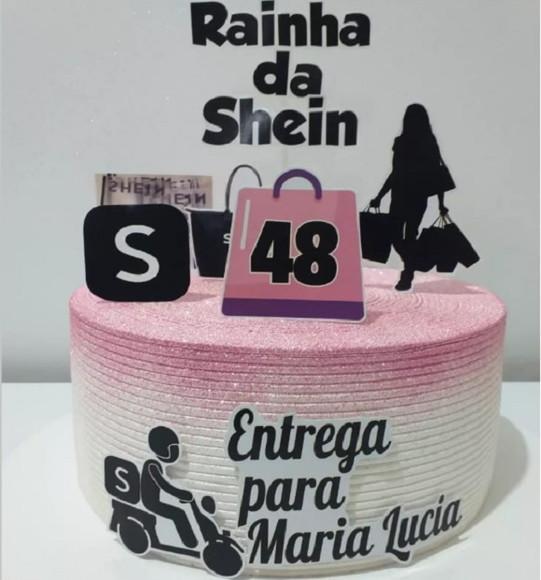Topo de Bolo Rainha da Shein