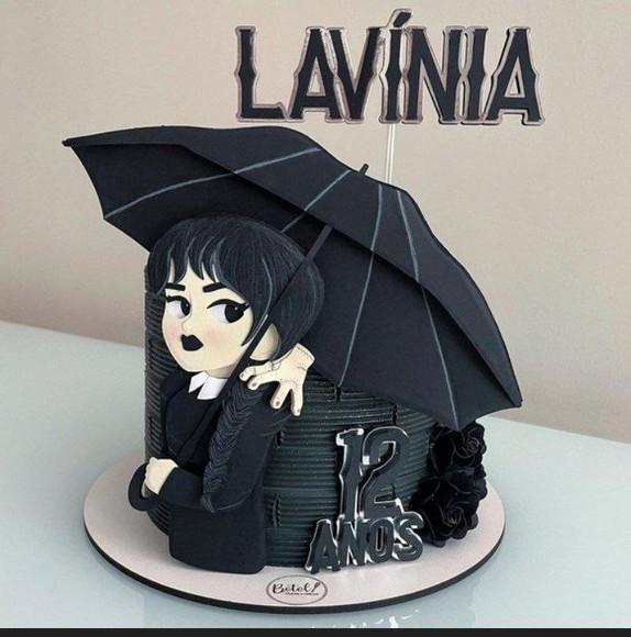 Topo de Bolo Wandinha Addams