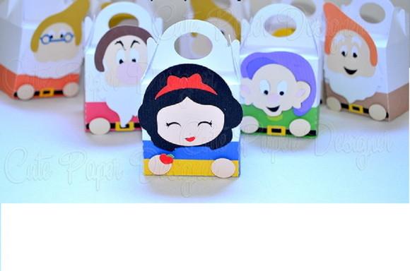Cx Maleta Branca de Neve e Anões