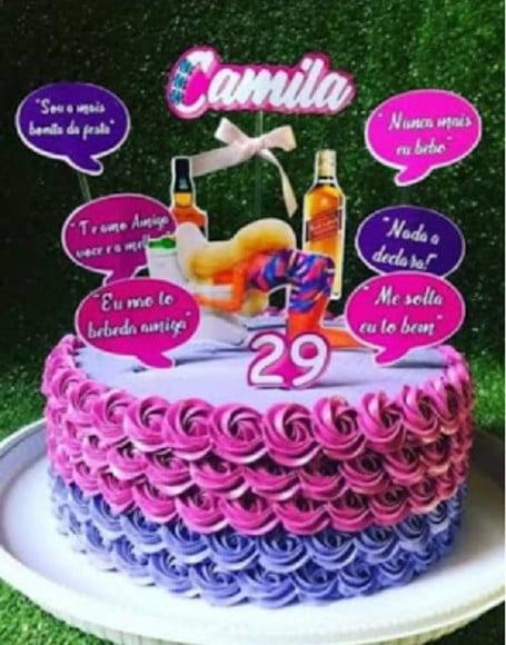 Topo de Bolo Barbie Bêbada