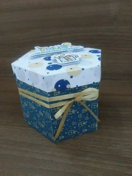 Cx Explosão Aniversário