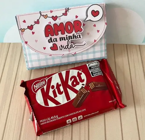 Caixa Kit Kat Namorados l 2024