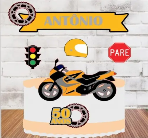 Topo de Bolo Moto em Camadas