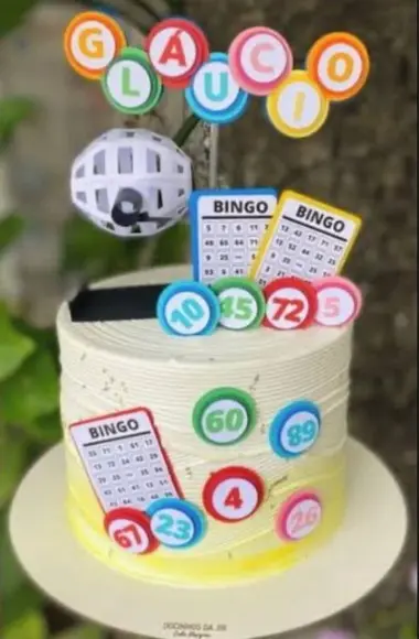 Topo de Bolo Bingo com Globo 3d