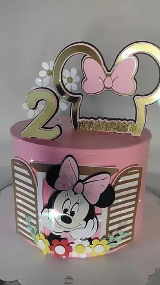 Topo de Bolo Minnie na Janela