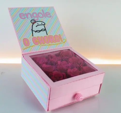 Cx Rosas e Gaveta Flork Dia das Mães