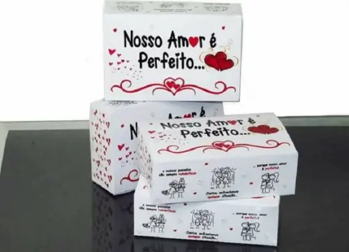 Caixa Amor Perfeito dos Namorados