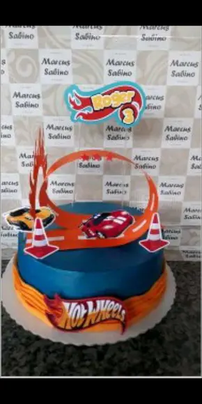 Topo de Bolo Hot Wheels 2