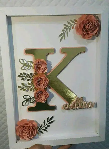 Quadrinho com Letra e Flores