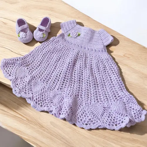 Vestido e Sapatinho de Crochê para Bebê Lilás