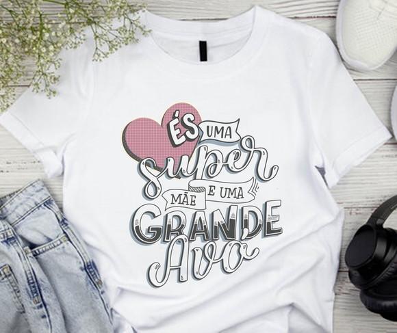 Camiseta Super Mãe e Grande Avó