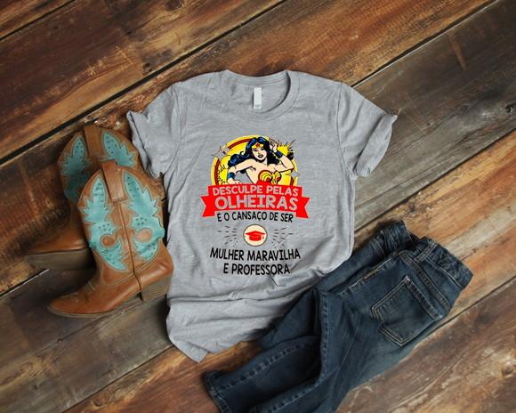 Camiseta Mulher Maravilha e Professora