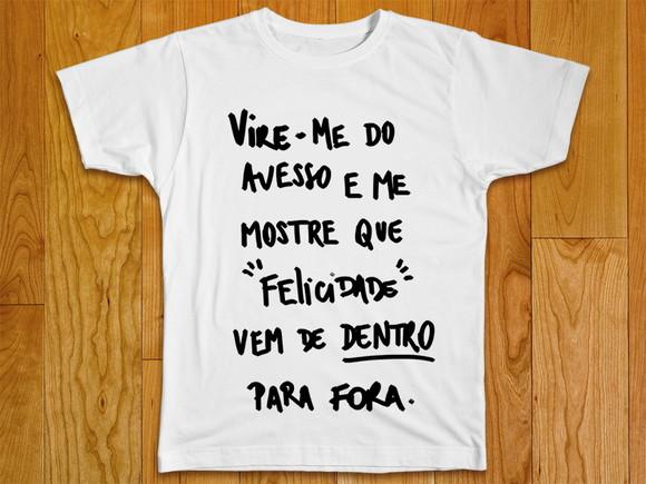 Camiseta Vire Me do Avesso