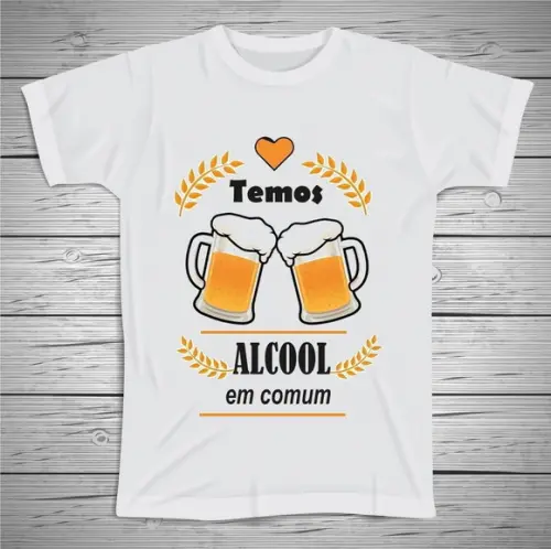 Camiseta Temos Álcool em Comum