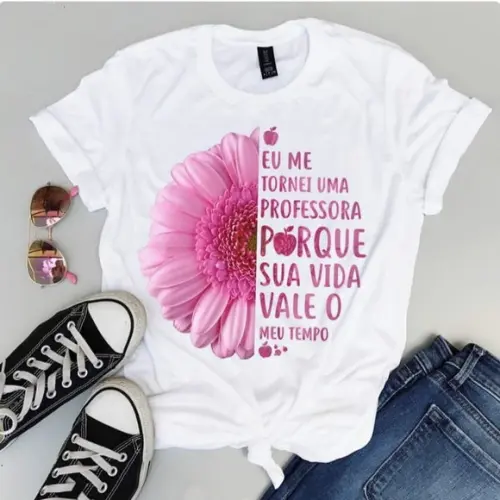Camiseta Eu Me Tornei Professora