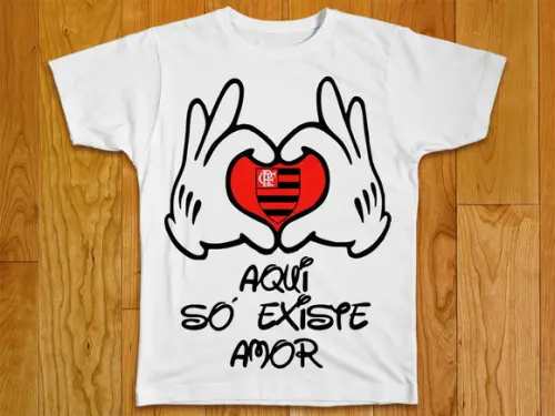 Camiseta Aqui Só Existe Amor
