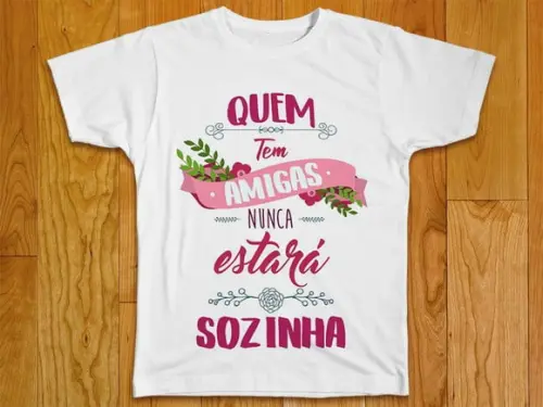 Camiseta Feminina Amigas