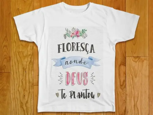 Camiseta Feminina Floresça