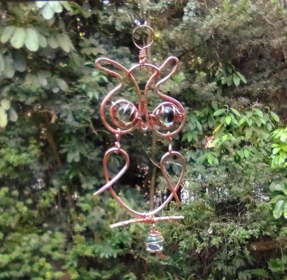 Suncatcher Corujinha articulada em cobre