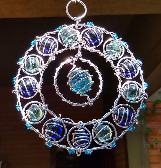 Suncatcher Mandala Circle em tons de azul