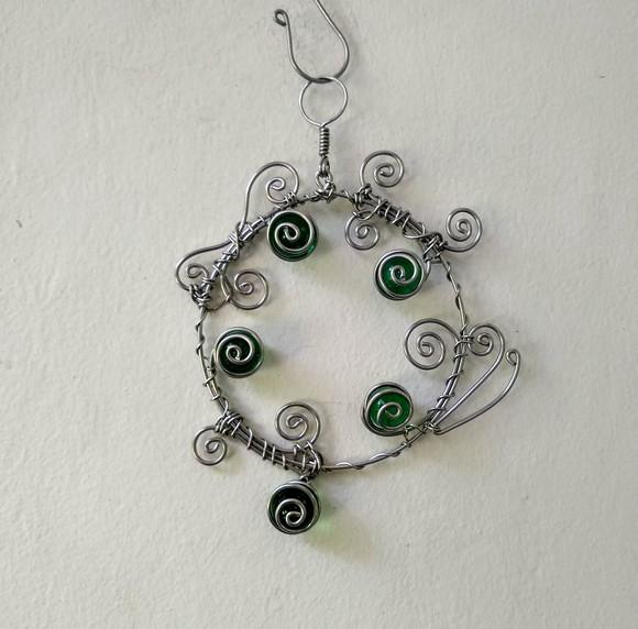 Suncatcher Mandala pequena em tons de verde