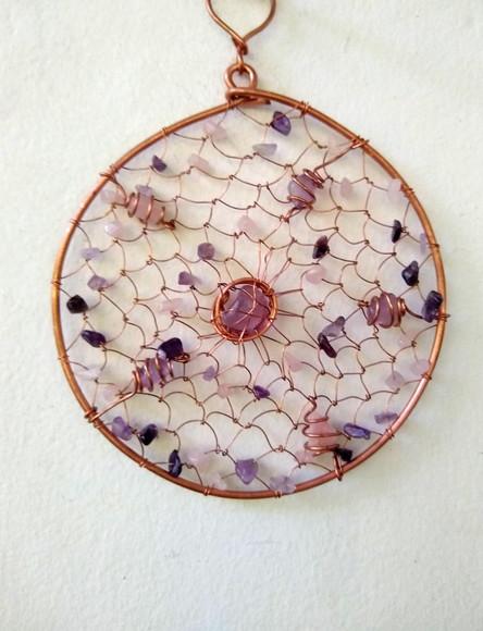 Suncatcher Mandala Trançada em cobre e pedras naturais