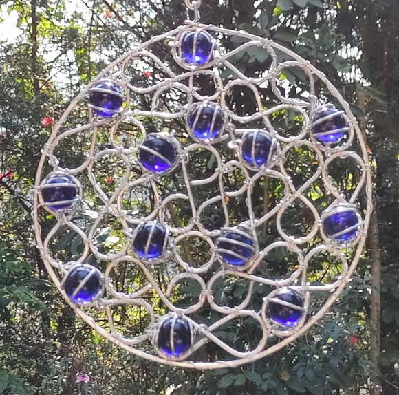 Suncatcher Mandala Vazios em Tons de Azul