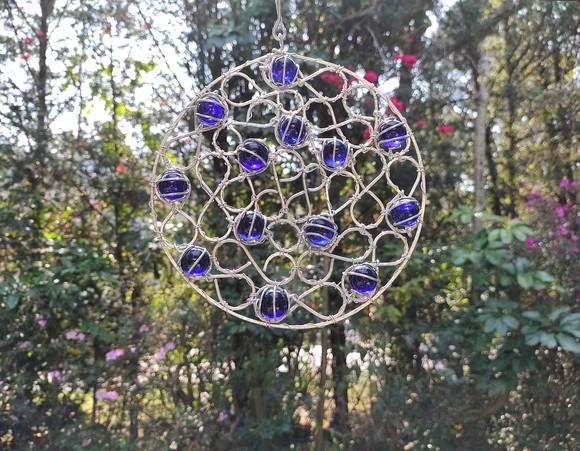 Suncatcher Mandala Vazios em Tons de Azul