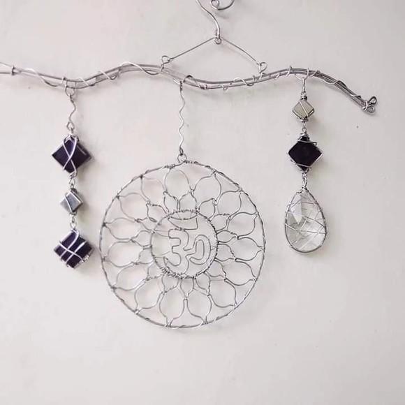Suncatcher/móbile Om com Cristal e Pastilhas de Vidro