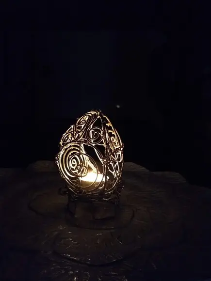 Luminária Ovo Irregular