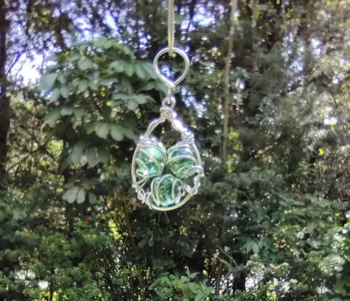 Mini Suncatcher Gotinha de Chuva Verde