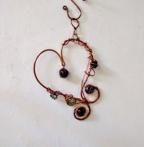 Suncatcher Coração Gauche Enrolado em cobre e azul