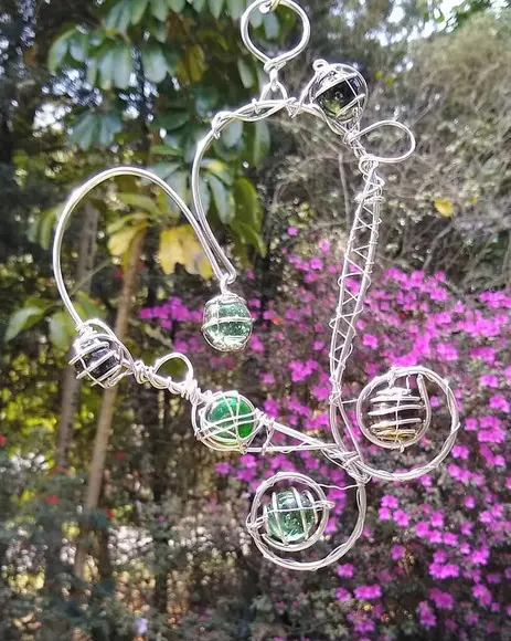 Suncatcher Coração Gauche Enrolado em tons de verde e âmbar