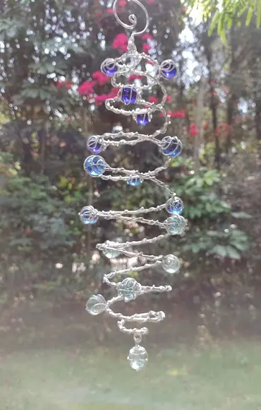 Suncatcher Espiral Dupla em Tons de Azul