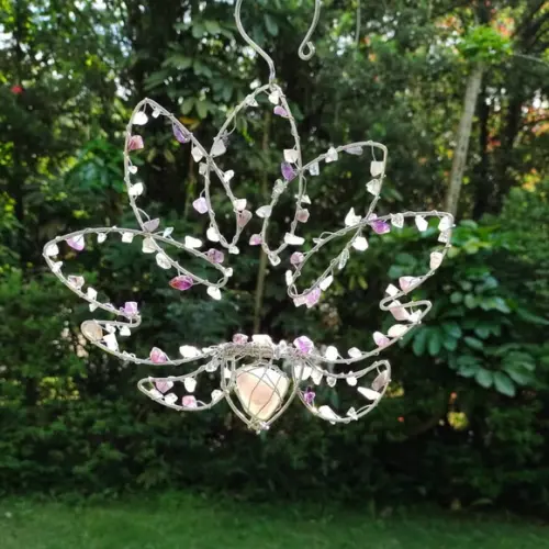 Suncatcher Flor de Lótus em alumínio e pedras naturais